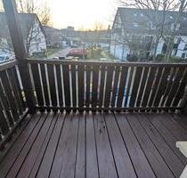 Helles Apartment mit großem Balkon und EBK in ruhiger Wohnanlage - Kassel Nordshausen