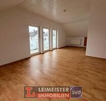 Ruhige teilrenovierte 3-Zi.-Wohnung mit SONNIGEM BALKON & BLICK INS GRÜNE - Haibach