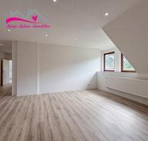 Familienfreundliche 4-Zimmer-Dachgeschosswohnung mit Gartennutzung – sofort bezugsfrei - Varel