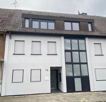 Exklusive 2,5-Zimmer-Wohnung mit Empore – Lichtdurchfluteter Wohntraum auf 130 m² in Mönchengladbach-Rheindahlen