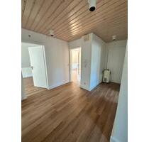 Helle 3-Zimmer-Wohnung mit riesigem Balkon. Mietwohnung - Gütersloh Avenwedde