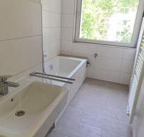 +++ 3 Raumwohnung mit Wannenbad und Balkon in Wanheim +++ - Duisburg Duisburg-Mitte