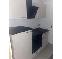 Komplett Saniert! Moderne 2-Zi.Whg mit extra Zimmer - Kaltenkirchen