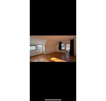 Helle 3.5 Zimmer Wohnung in Oberndorf-Boll mit Balkon - Oberndorf am Neckar