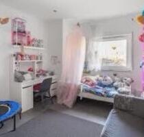 Charmantes WG-Zimmer in gepflegter 6-Zimmer-Wohnung - Villingen-Schwenningen