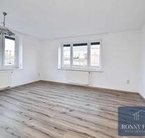 Helle 2-Zimmer-Wohnung in Jahnsbach Thum mit tollem Grundriss, Balkon + 2x kostenlose Stellplätze