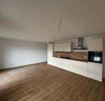 Neuwertige 1.OG-Wohnung mit Balkon - Rengsdorf