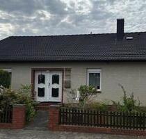 Gemütliches Einfamilienhaus in sehr guter Lage in Nienburg - Nienburg (Weser)