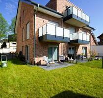 3-Zimmer-Erdgeschosswohnung mit Gartenanteil in Schloß NeuhausMastbruch, erst wenige Jahre alt - Paderborn