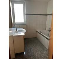Helle gepflegte geräumige 4 Zimmer Wohnung *ab sofort* - Velbert Langenberg