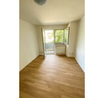 Frisch renovierte 1-Zimmer Wohnung mit Balkon U-Bahn Schweinau - Nürnberg Gibitzenhof