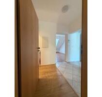 Renovierte 5-Zimmer-Dachgeschosswohnung in Düren zur Miete