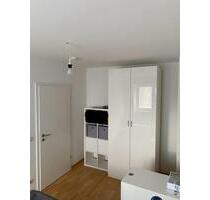 Toplage. Helle & Ruhige 2Zi-Wohnung mit EBK. Südseite. Aufzug+TG - Zwickau Zwickau-Nord