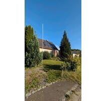 Helle 2-Zimmer-Wohnung mit riesigem Garten & Küche. Garage inkl. - Jettingen-Scheppach