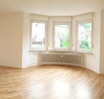 Elegante und große 4 Zi-Whg mit EBK, Sitzterrasse, Keller - Albstadt