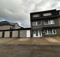 Einfamilienhaus mit Einliegerwohnung - Alsdorf