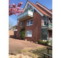 Dachgeschosswohnung- 3 Zimmer, Küche, Bad und Atelier - Laatzen