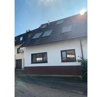 Biete Mietwohnung in Wintersdorf Rastatt