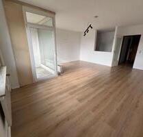 Schöne helle 1 Zimmer Wohnung im Herzen Langenhagen Zentrums !