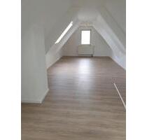 Frisch sanierte 3-Zimmer-DG-Wohnung in Locherhof - Eschbronn