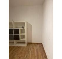 WG-Zimmer in Doppelhaushälfte - 460,00 EUR Kaltmiete, ca.  100,00 m² in Beratzhausen (PLZ: 93176)