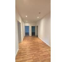 tolle 3,5-Zimmer-Erdgeschosswohnung mit Balkon !! - Essen Stadtbezirk II