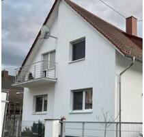 Einfamilienhaus - 1.600,00 EUR Kaltmiete, ca.  124,00 m² in Berg (Pfalz) (PLZ: 76768)