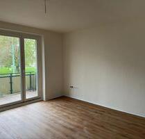 Sehr Günstig! Sehr zentral! Frisch saniert! Großer Balkon!!!!! - Dessau-Roßlau