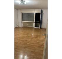 1,5 Zimmer-Wohnung mit Balkon in Tempelhof-Schöneberg - Berlin