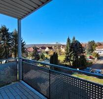 Frisch renovierte 3-Raumwohnung in Goldbach mit Balkon - Drei Gleichen