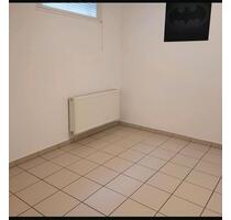 Kosmetik oder klein Gewerbe - 700,00 EUR Kaltmiete, in Hamburg (PLZ: 22765) Altona-Nord
