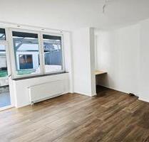 Exklusive 3,5-Zimmer-Wohnung in Rheinnähe mit großem Garten, gehobener Innenausstattung und mit EBK - Bonn Auerberg