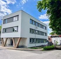 Erstbezug. Neu renovierte Wohnung mit Mega- Balkon - 28 m2 - Nottertal-Heilinger Höhen