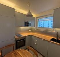 Modernisiert vollständig möblierte 2-Zi-Wohnung|EBK,Balkon,Keller - Laatzen