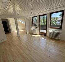 Helle 2-Zi. DG-Wohnung in Bad Boll