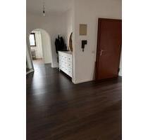 Charmante 4,5-Zimmer-Wohnung mit Garage in Ketsch! Provisionsfrei