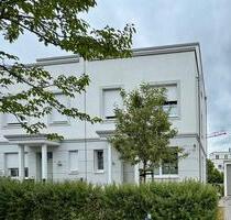 DHH am Jungfernsee - 3.550,00 EUR Kaltmiete, ca.  145,00 m² in Potsdam (PLZ: 14482) Babelsberg