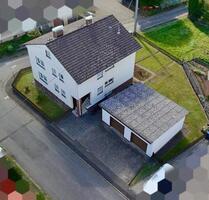 Vielseitiges Ein- oder Mehrfamilienhaus in Ortsteil von Mücke