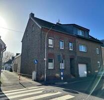 Liebevoll renovierte Doppelhaushälfte in Fliesteden - Bergheim Auenheim