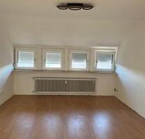 helle 4-Zimmer-DG-Wohnung zentral in Neugablonz - Kaufbeuren