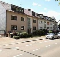 Sanierte DG Wohnung im 2.OG mit Umzugsprämie - Essen Stadtbezirk IV