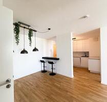 Von privat: Moderne 3-Zimmer-Wohnung in München-Pasing