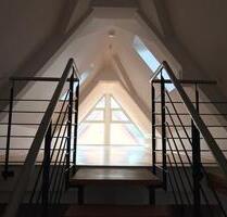 1 12 Zimmer DG Wohnung - 880,00 EUR Kaltmiete, in Singen (Hohentwiel) (PLZ: 78224)