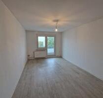 Fitness statt Fahrstuhl! Eure großzügige 1-Zimmer-Wohnung mit Balkon in Hohenstücken! - Brandenburg an der Havel Görden
