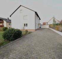 Frisch renovierte 3,5-Zimmer-EG-Wohnung mit Terrasse, Gartenanteil & Garage in Alzenau-Hörstein