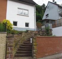 Traumhafte Doppelhaushälfte in sonniger Hanglage - Weidenthal