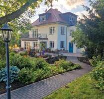 Traumhaus nähe Frankfurt - 2.950.000,00 EUR Kaufpreis, in Friedrichsdorf (PLZ: 61381)