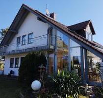 Attraktives Einfamilienhaus mit großem Garten in Pyrbaum!