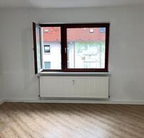 Essen - Südviertel: Bezugsfertige 2-Zimmer-Wohnung mit großer Wohnküche im 3. OG