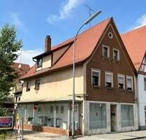 Zentrale Obergeschoss 4-Zimmerwohnung zentral in Forchheim